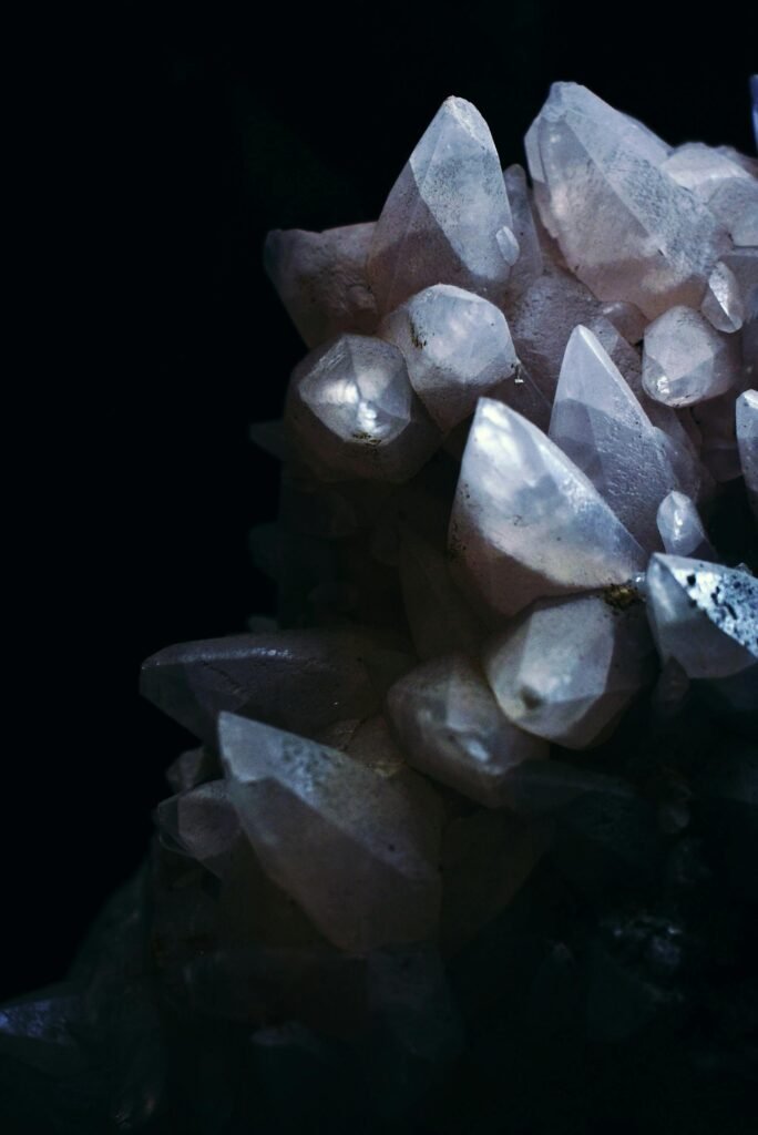 A captivating close-up of quartz gemstones showcasing their natural beauty and intricate structure.